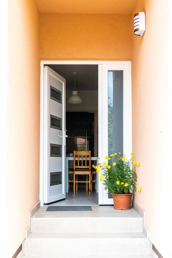 קסזטלי Nemeth Apartman מראה חיצוני תמונה
