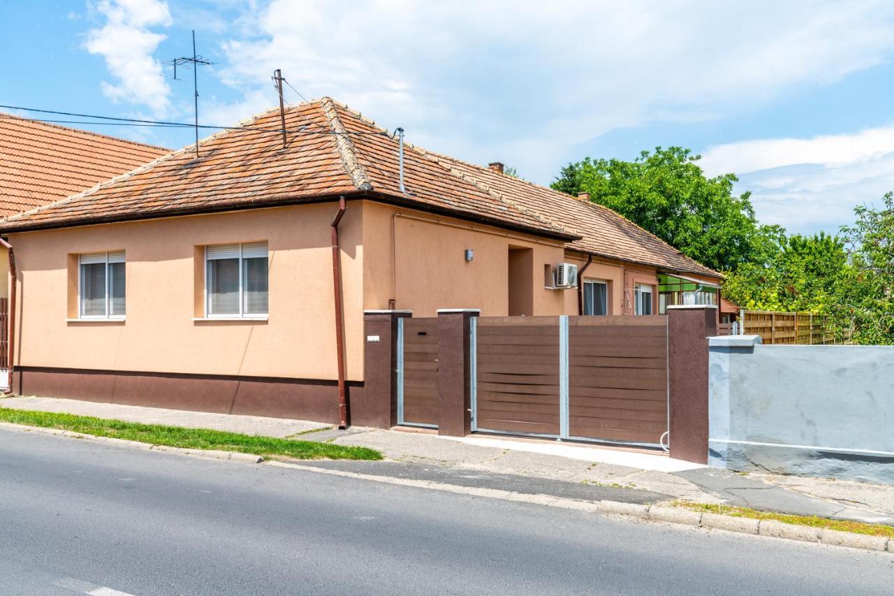 קסזטלי Nemeth Apartman מראה חיצוני תמונה