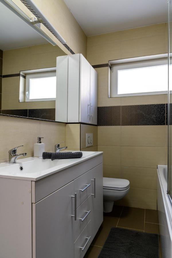 קסזטלי Nemeth Apartman מראה חיצוני תמונה